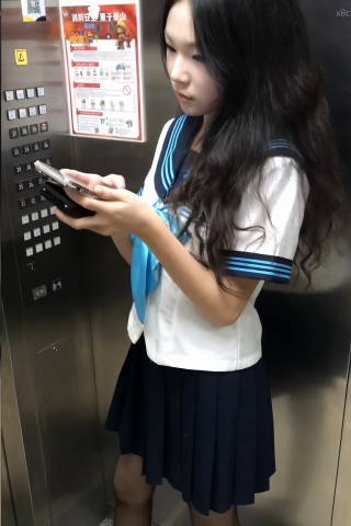 TK325-jk黑丝过膝袜的妹子开闪