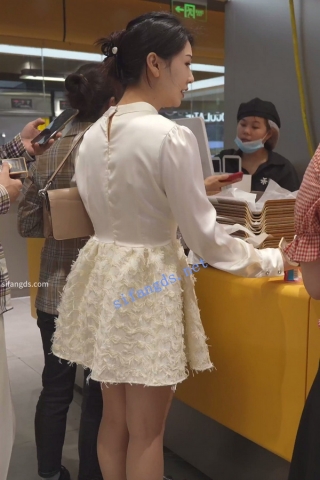 (BC-AA-499)面包店CD蓬蓬裙少妇..超薄肉色丝袜配白内