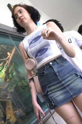 kc1502（空城原创）超短牛仔裙大长腿外国妞，灰窄N包裹翘臀