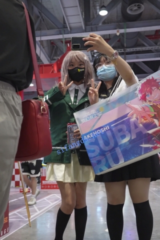 【xxn-251】浅黄百褶裙cos小姐姐..粉色骚窄内前后角度CD