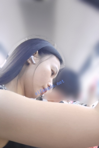 『D·D』-156-黑连衣裙，尖钉凉鞋美脚，白内