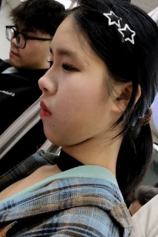 ct040【独家原创】少女故意开腿给mo超短牛仔臀腿