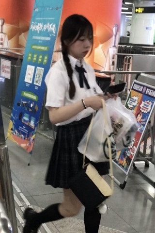 TK416-原创 投稿 jk妹子灰内白翅膀开闪