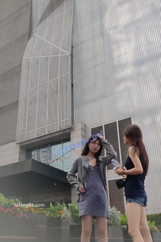 CS095【CSCD】蓝色印花连衣裙小姐姐和闺蜜逛街，白色内内