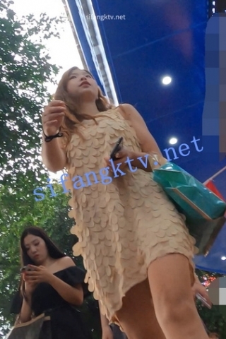 kc570（空城原创）一箭三雕漂亮小姐姐，好闺蜜都一起不打底