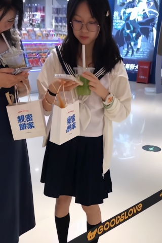 TK318-jk眼镜妹子白内开闪