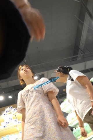 kc1624（空城原创）连衣裙小姐姐逛超市，淡黄N夹翅膀包裹翘臀