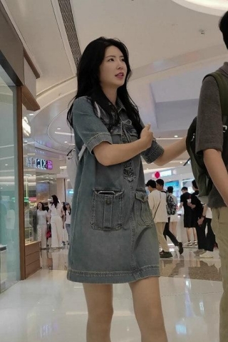 CS016【CSCD】抄底无内整容网红脸美女一线天美鲍