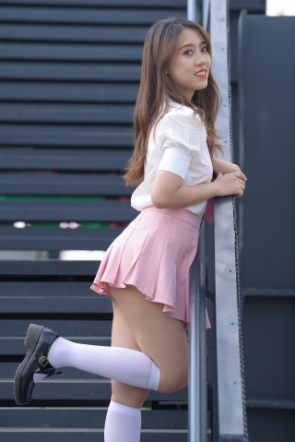 yy478[一筒专区] 【一筒街拍作品】粉红色的叮咛