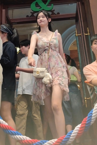 XM122连衣裙美少妇，韵味十足