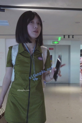 (BC-AA-486)小学妹穿长T恤直接内裤逛街..粉内弯腰前后CD