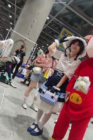 JQY-152抄底第五人格园丁兰丁闺梦纸内裤