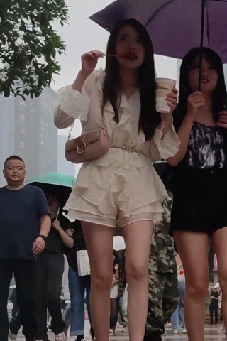 XM176白色连衣裙水晶高跟凉鞋美女和闺蜜彩票站刮刮乐，白色内